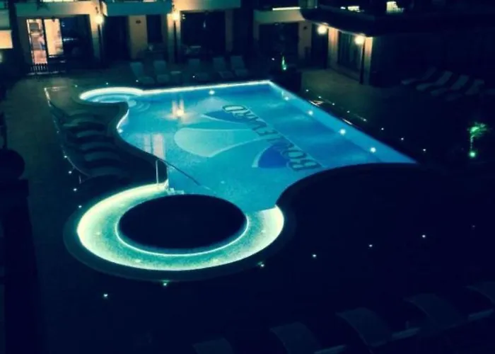 Boulevard Sea Residenz 250 Meter Zum Sandstrand 5* Солнечный берег