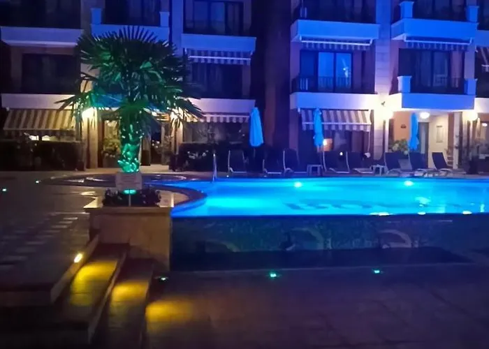 Boulevard Sea Residenz 250 Meter Zum Sandstrand Отель Солнечный берег