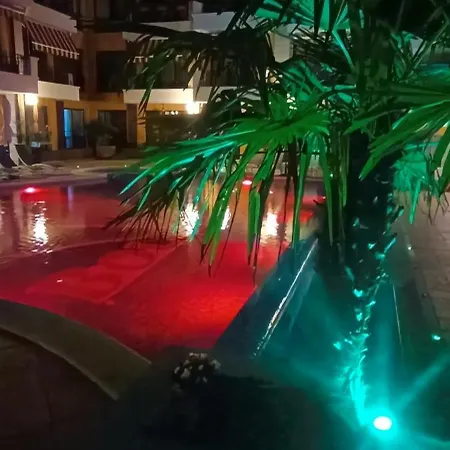 Boulevard Sea Residenz 300 Meter Zum Sandstrand 호텔 5*